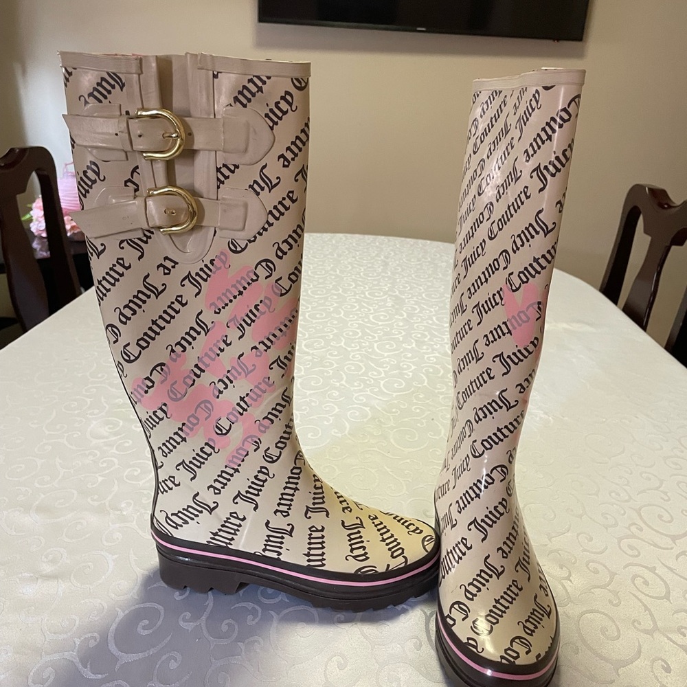 Juicy Couture Beige and Black Rain Boots